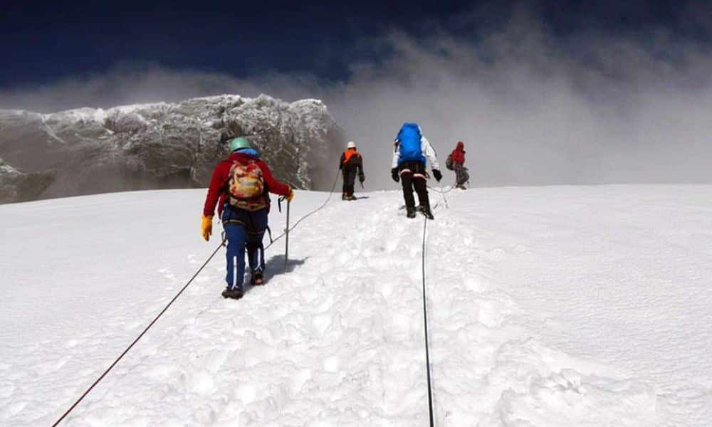 climbing-rwenzori-950x534 climbing-rwenzori-950x534